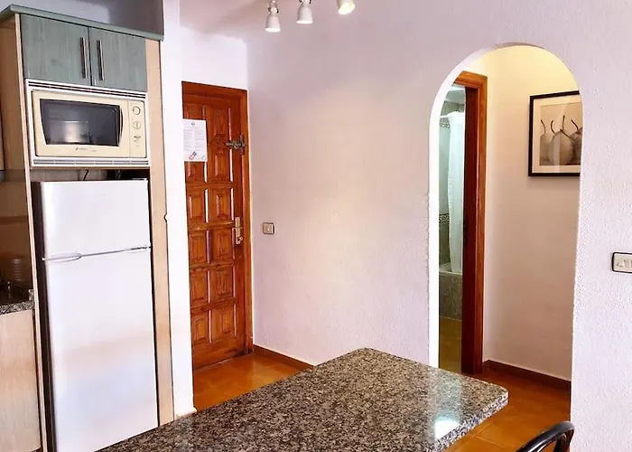 Con Vistamar Y Piscina Climatizada En Garden 아파트
