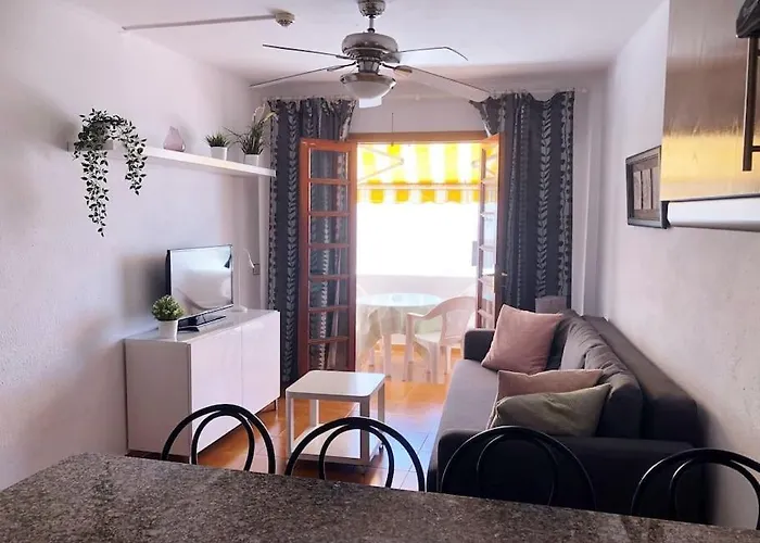 아파트 Con Vistamar Y Piscina Climatizada En Garden *