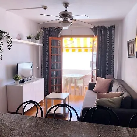 Apartamento Con Vistamar Y Piscina Climatizada En Garden *