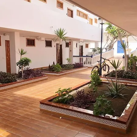 Con Vistamar Y Piscina Climatizada En Garden * Playa Feñabe