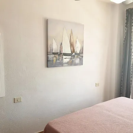 Con Vistamar Y Piscina Climatizada En Garden Playa Feñabe