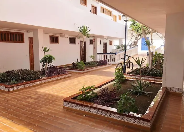 Con Vistamar Y Piscina Climatizada En Garden * Playa Feñabe